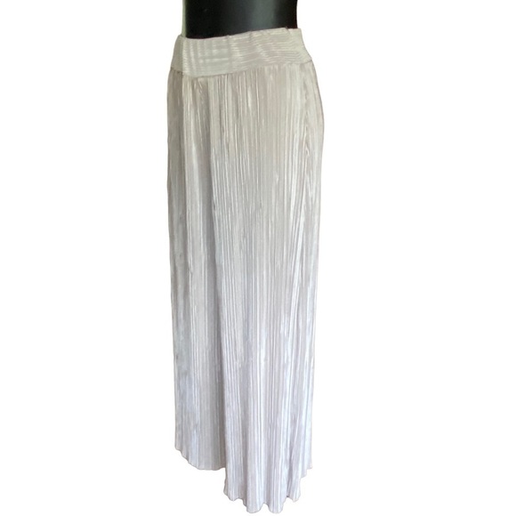 boohoo mini-pleats wide leg pant in cream tan Size 10 - Picture 2 of 6